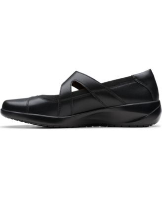 Women's Kaetlyn Jane Round Toe Flats