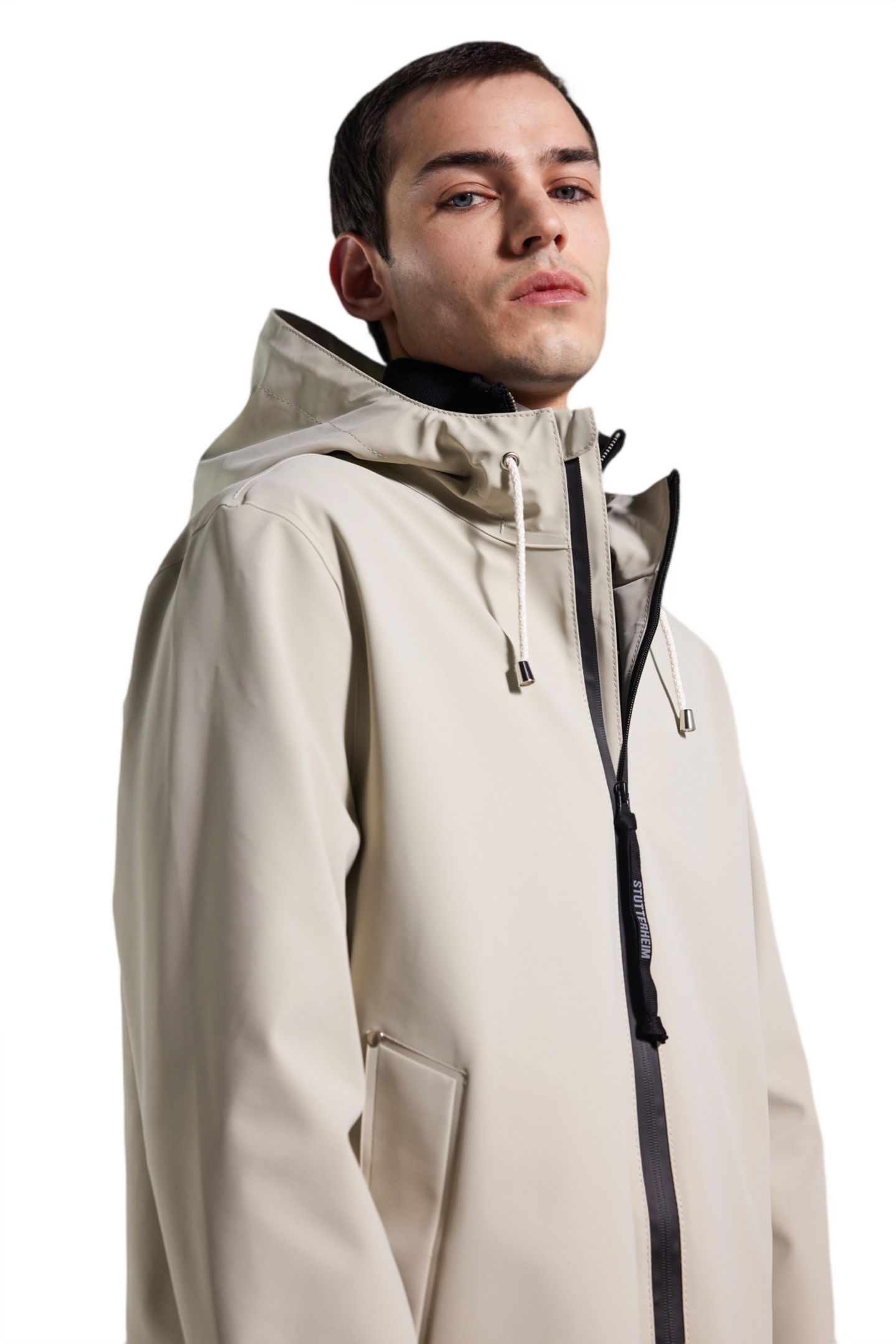 Мужские куртки Stutterheim Stockholm Lightweight Zip Matte Raincoat, цвет: Pelican — фото 8