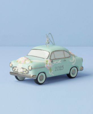 2025 Just Married Vintage Car Ornament
