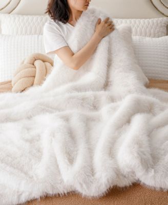 Lifestyle Faux Fur Throw, 60" x 80"