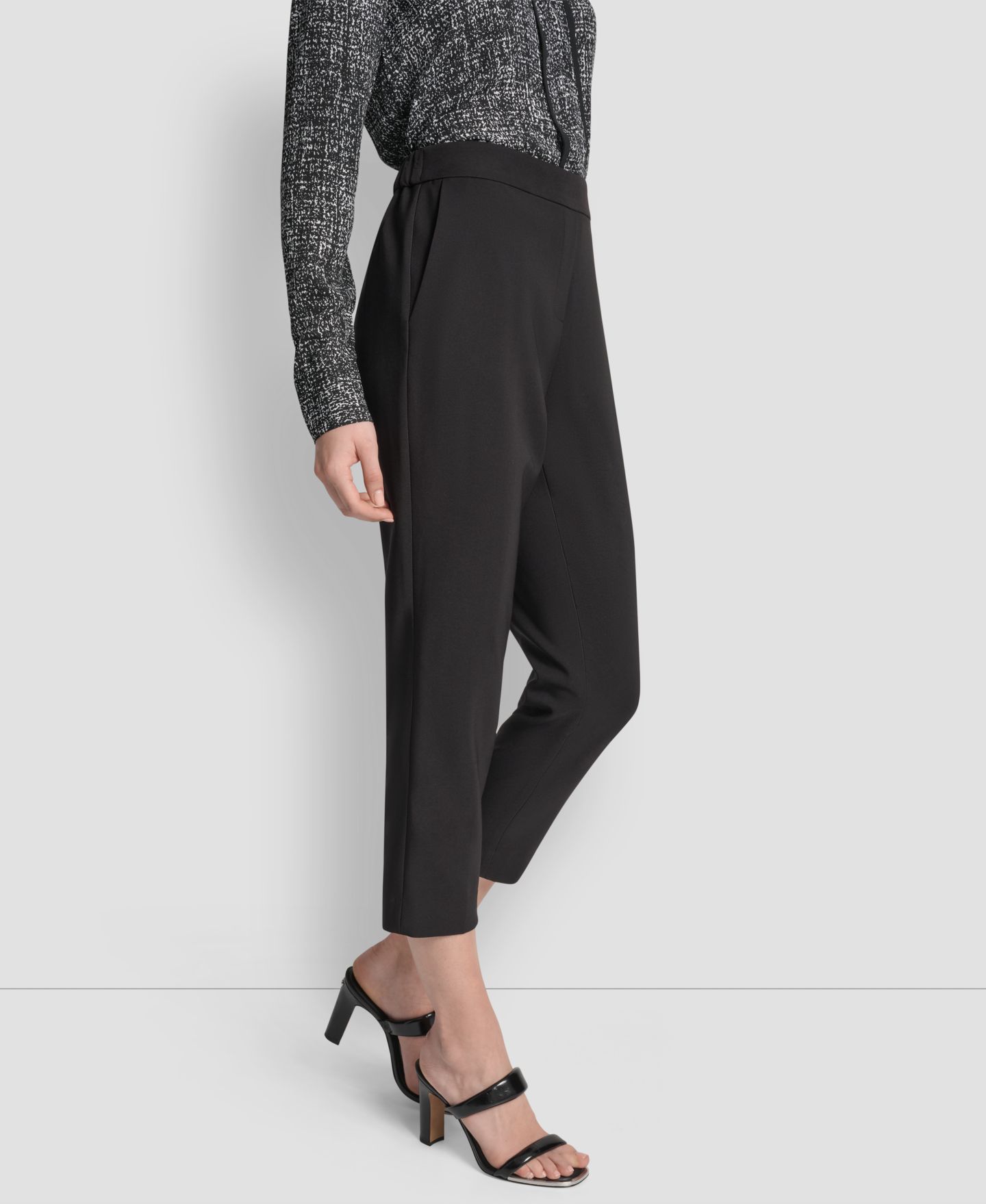 Женские брюки DKNY Mid-Rise Pull-On Cropped Pants, цвет: Чёрный — фото 3