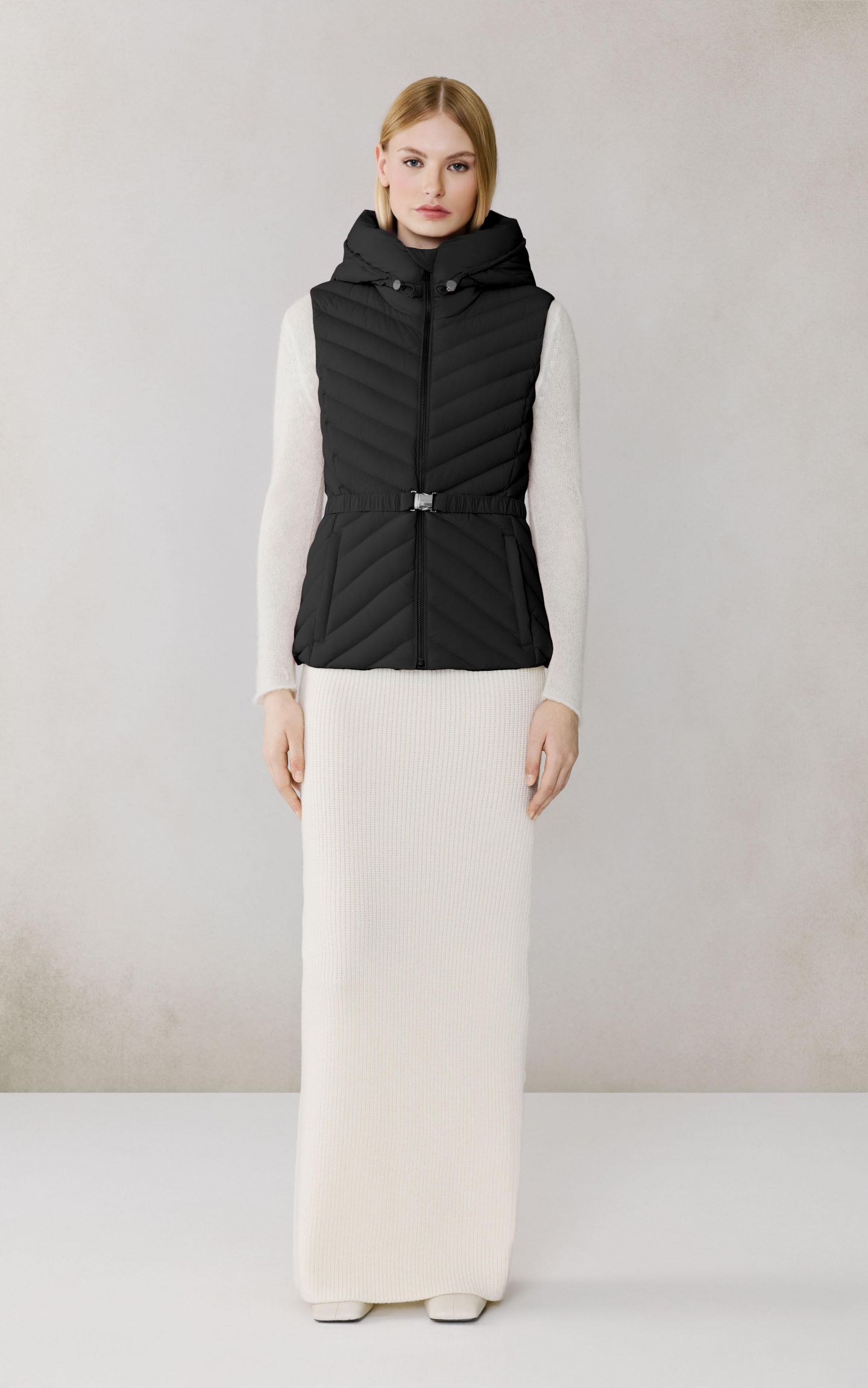 Женский жилет Soia & Kyo Estelle-Vest Stretch Down Belted Vest — фото 1