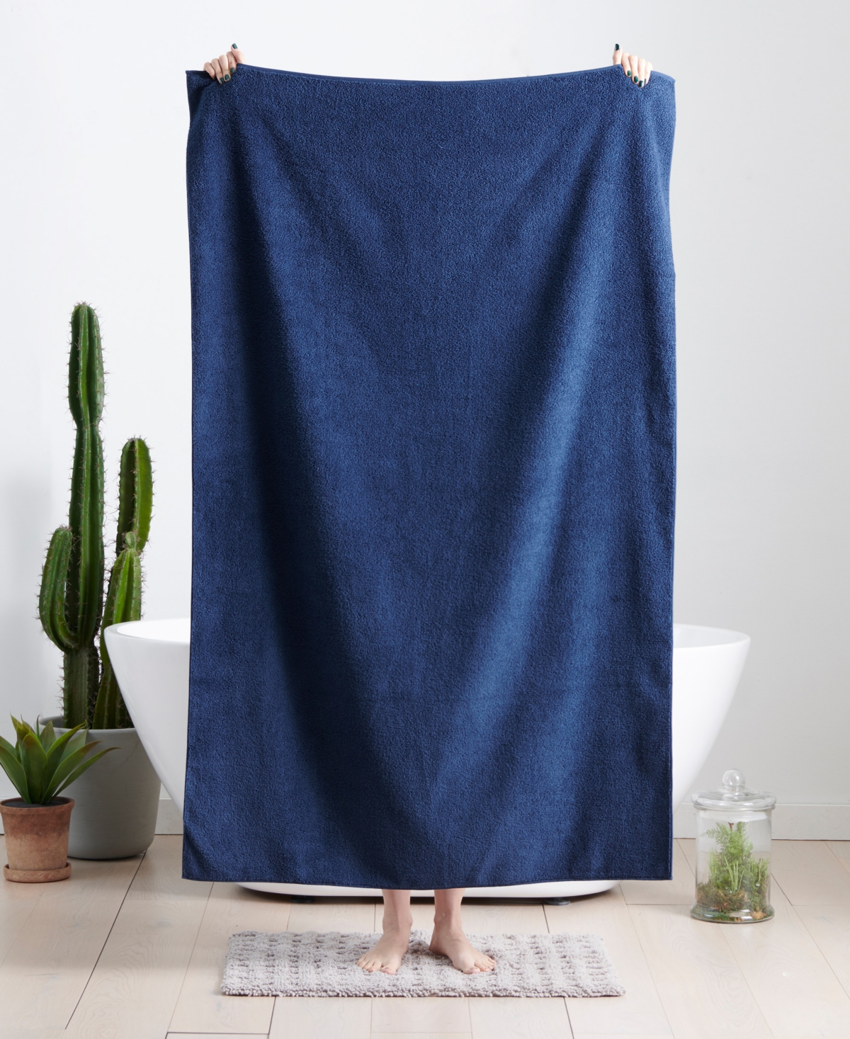 Uchino Zero Twist Bath Towel, 39" X 63" In Purple