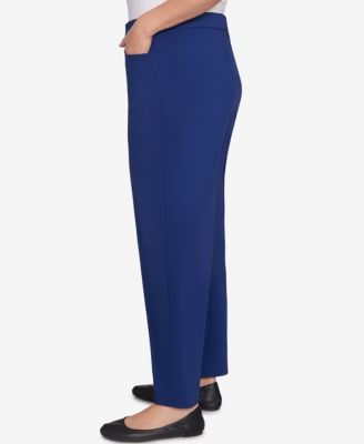 Plus Size Classic Allure Fitted Stretch Short Length Pants