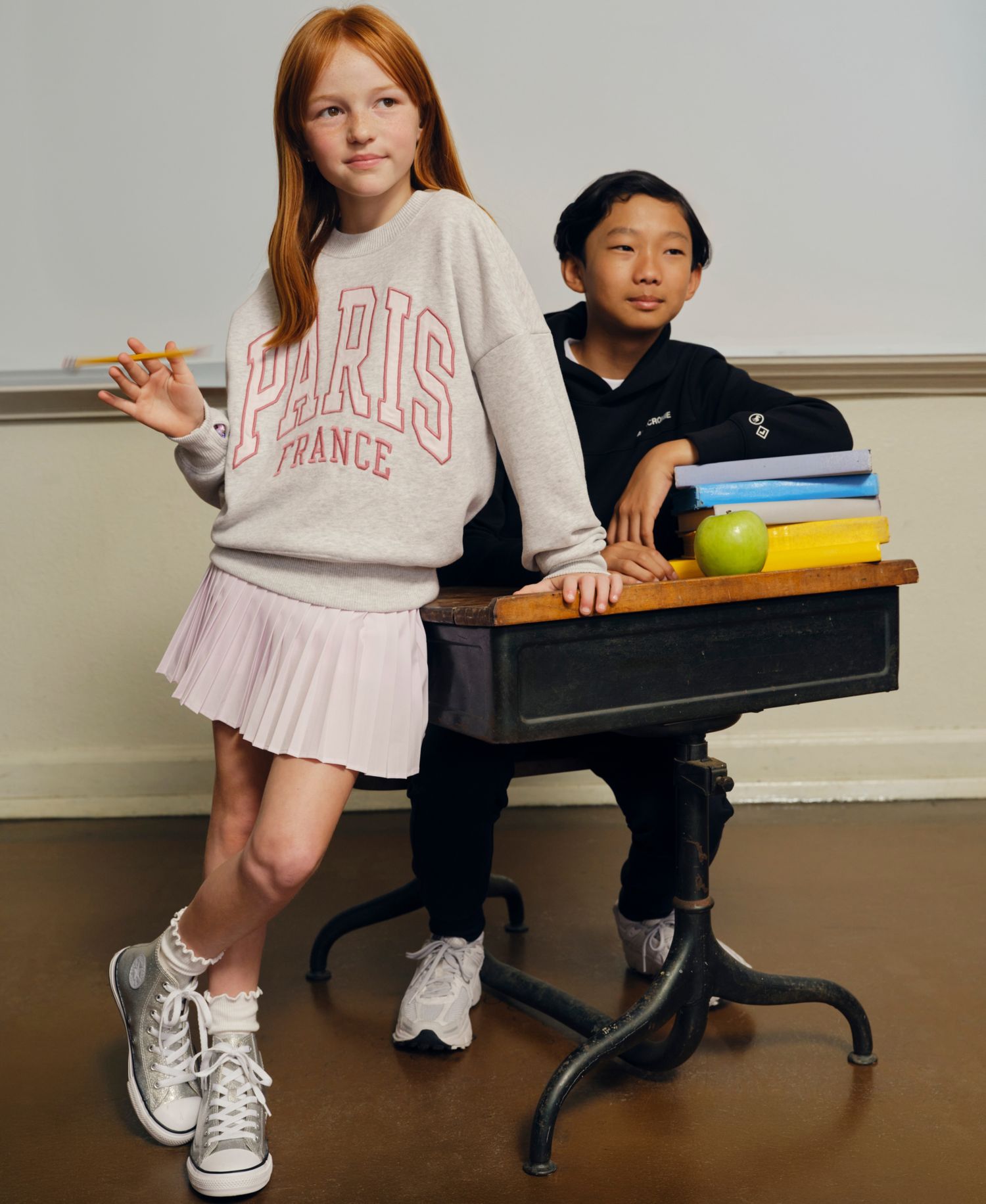 Girls I Heart Paris Crewneck Sweatshirt
