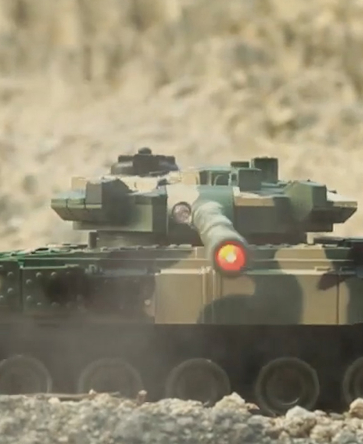 Jupiter Creations Remote Control Vehicles Dueling Battle Tanks Set In Multi
