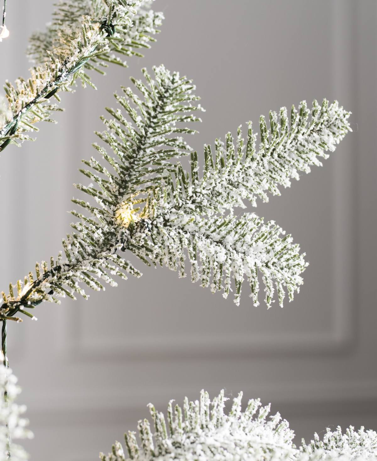 Balsam Hill 3 Ft Frosted Alpine Balsam Fir Pre-lit Tabletop Tree In White