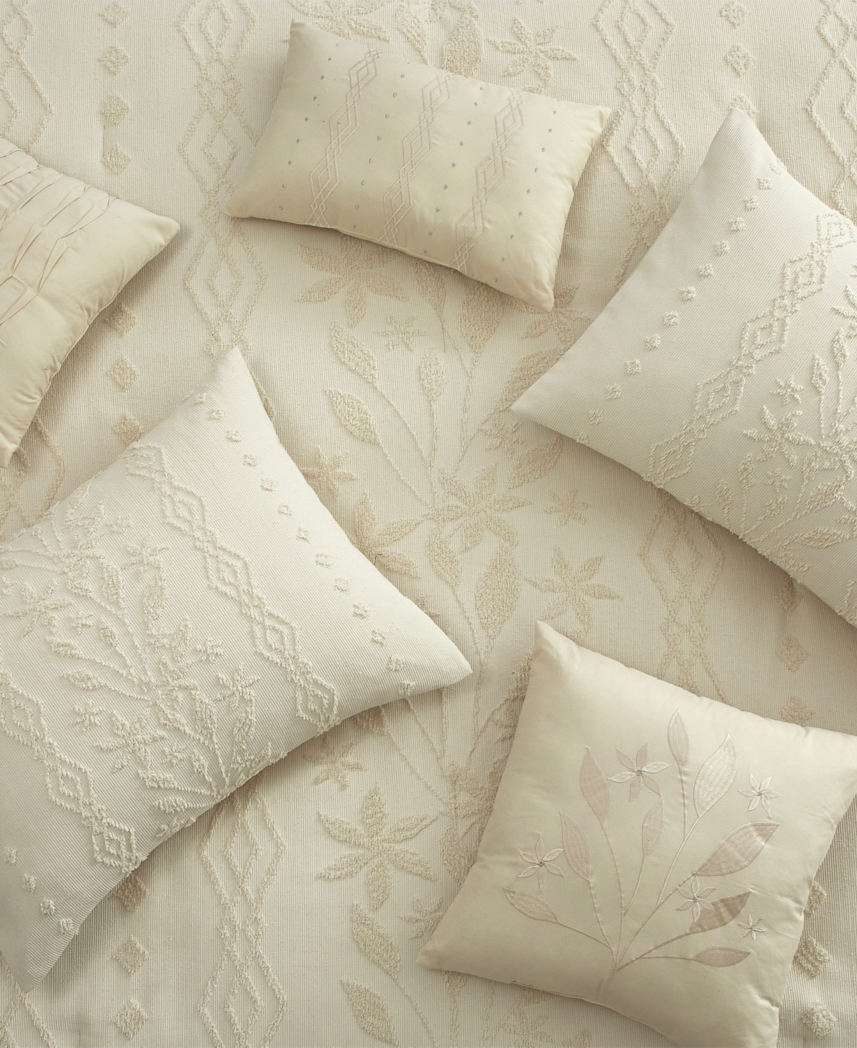 Stratford Park Lexia Leaves 7-pc. Comforter Set, Queen In Sand