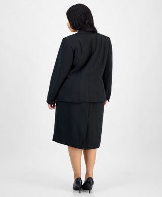 Plus Size Crepe One-Button Blazer