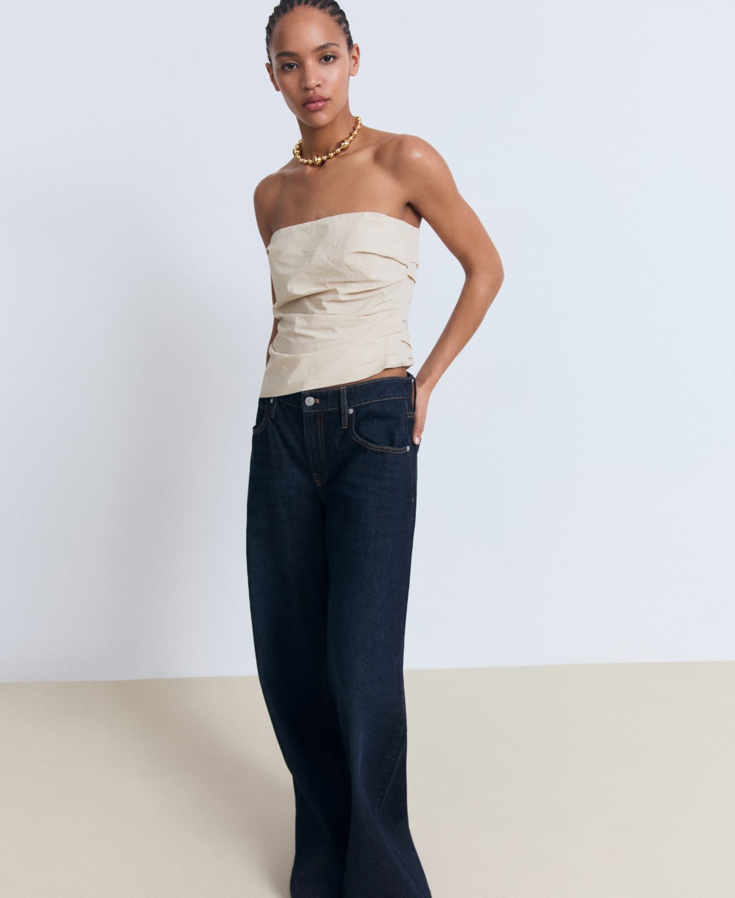 Женский топ Mango Asymmetrical Strapless, цвет: Экрю — фото 3