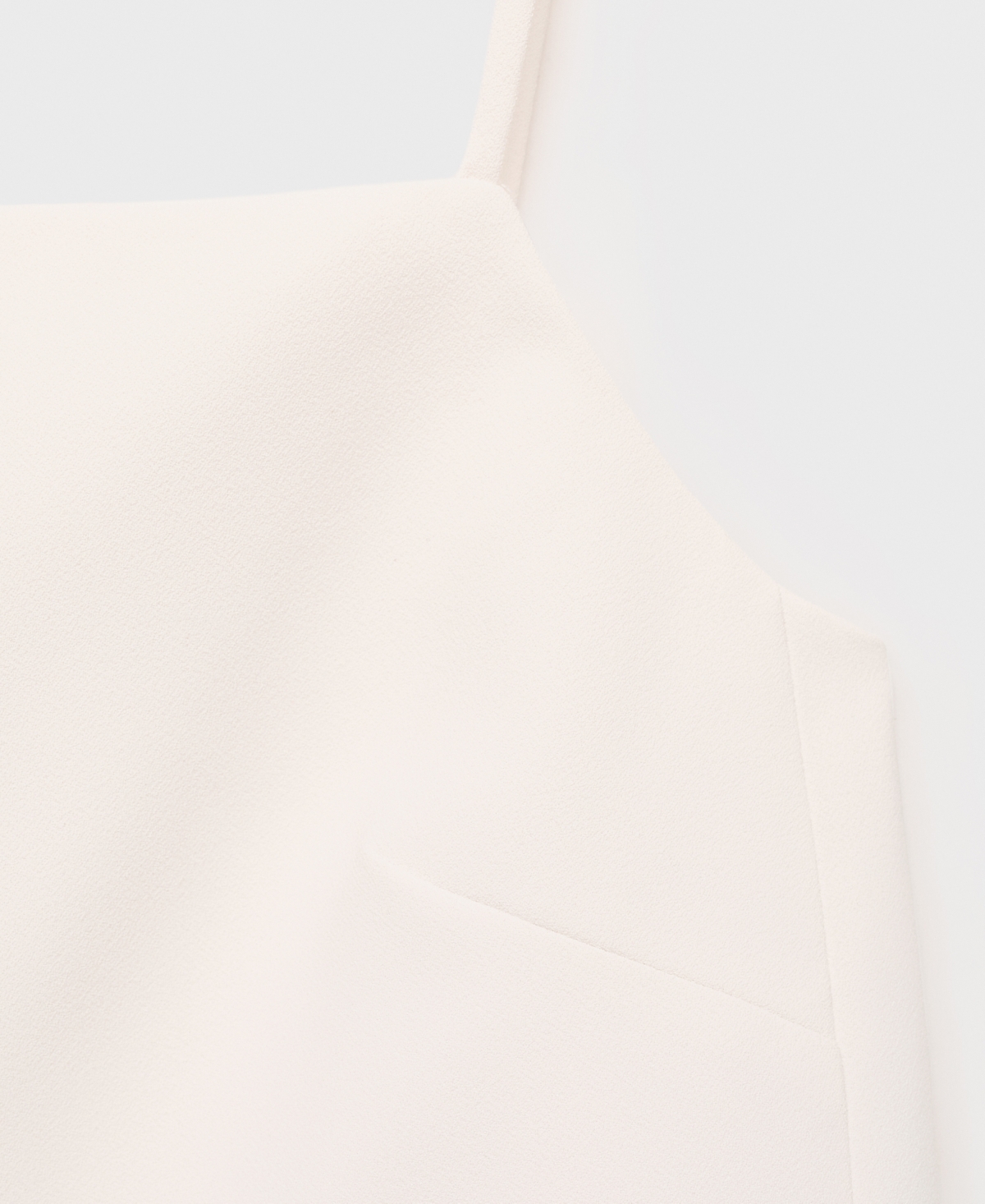 Mango Button Back Crop Camisole In Brown