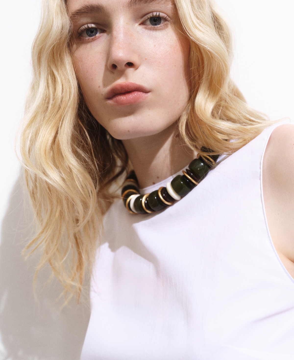Mango Crop Top With Bow On The Back White In White