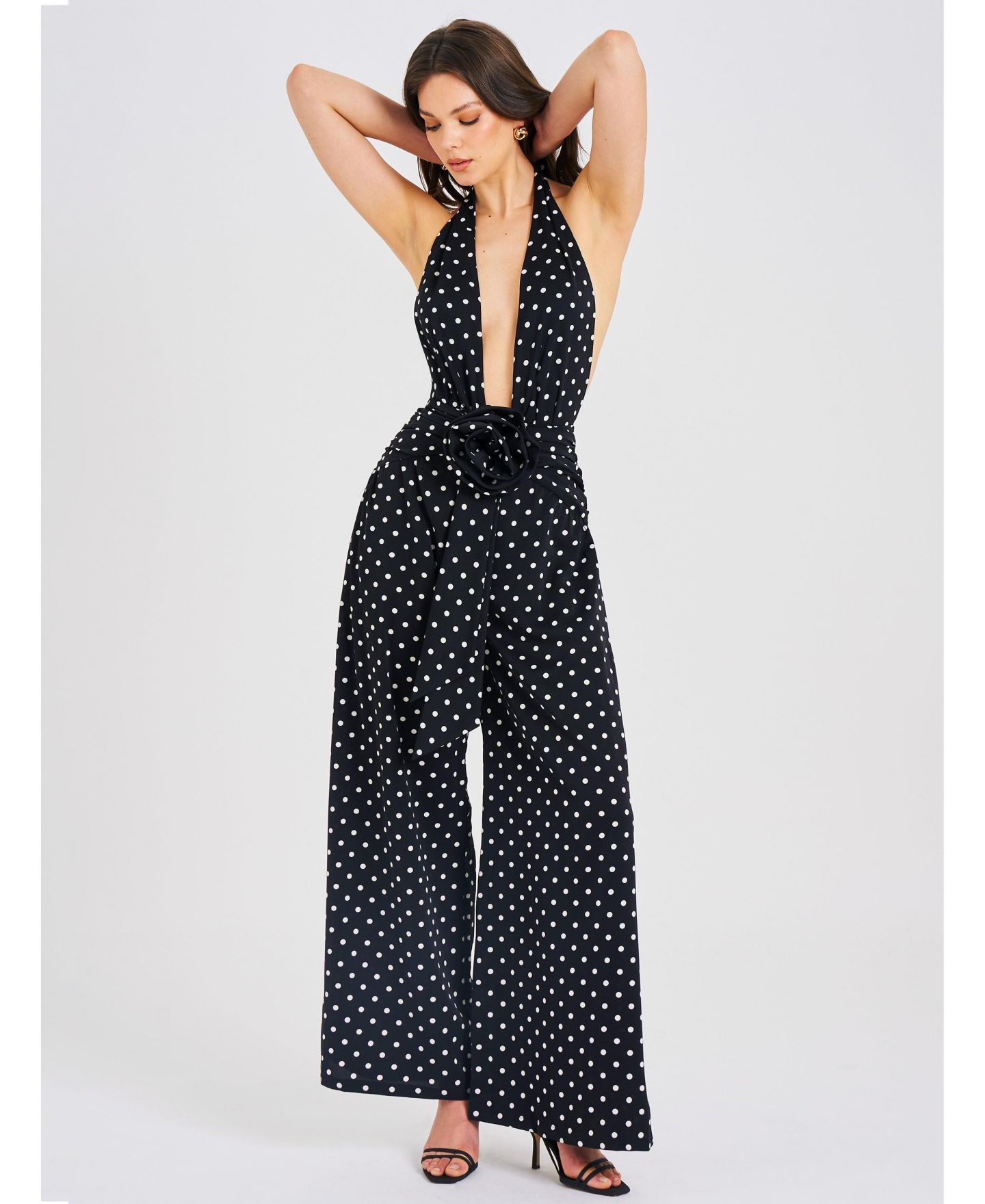 Женский комбинезон Miss Circle Women Oriana Black Polka Dots Halter Jumpsuit, цвет: Чёрный в горошек — фото 6