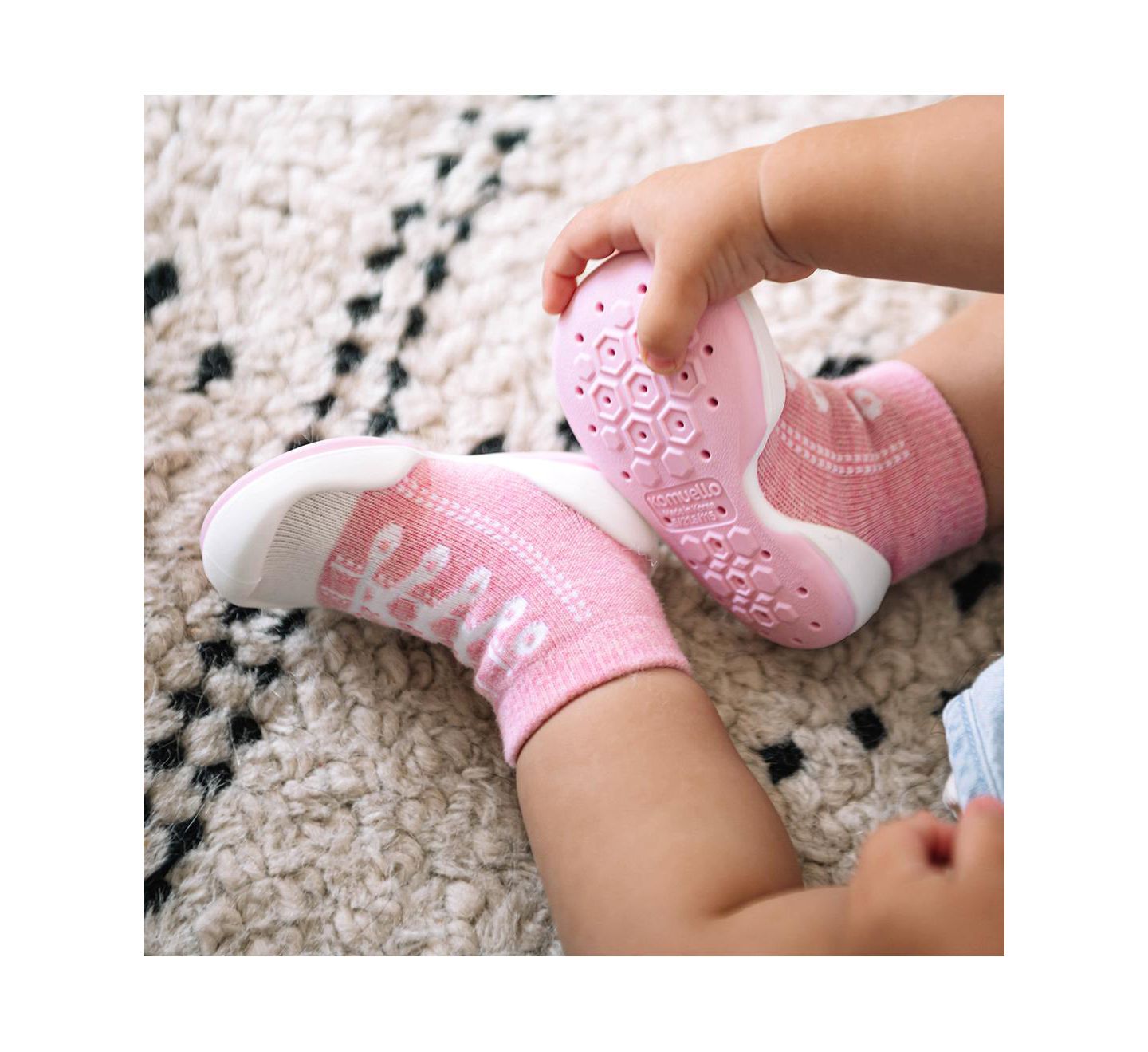 Кроссовки Komuello Breathable Washable Non-Slip Sock Shoes Sneakers - Pink для девочек-малышей, цвет: Розовый — фото 5
