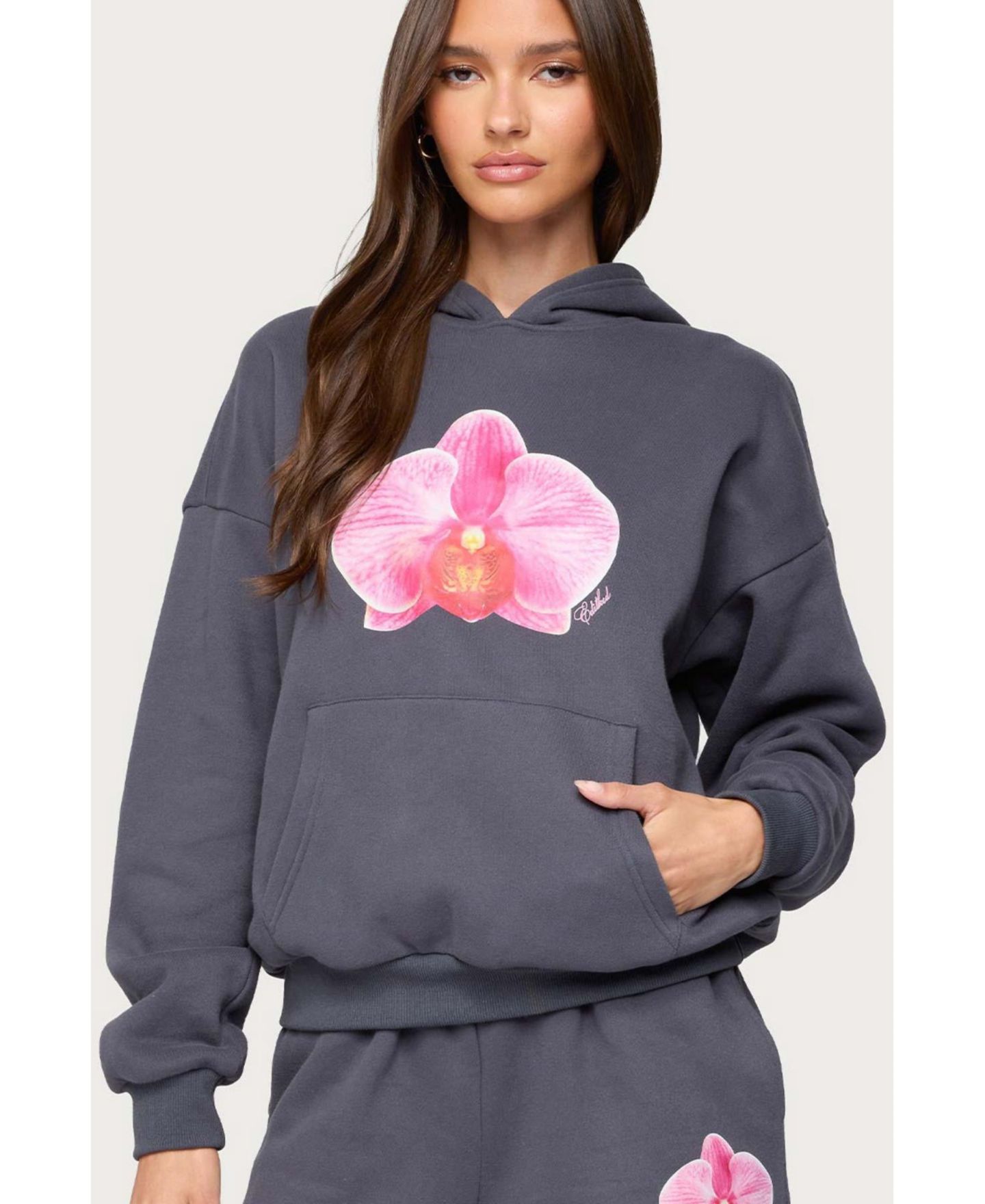 Женское худи Edikted Orchid Babe, цвет: Тёмный серый — фото 1