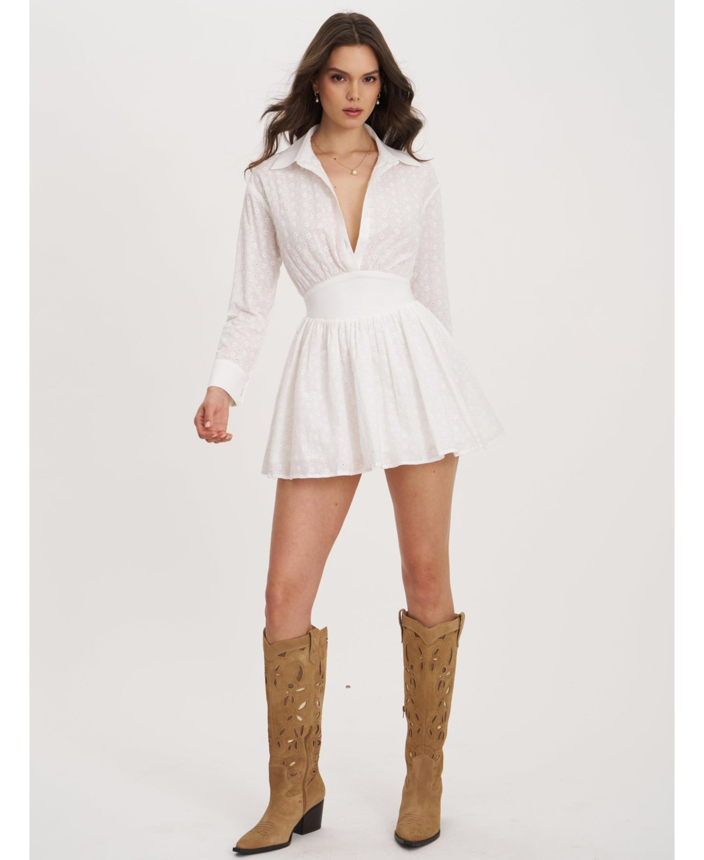 Женское платье Miss Circle Gabriella White Cotton Eyelet Button Up Long Sleeve Shirt Dress, цвет: Белый — фото 7