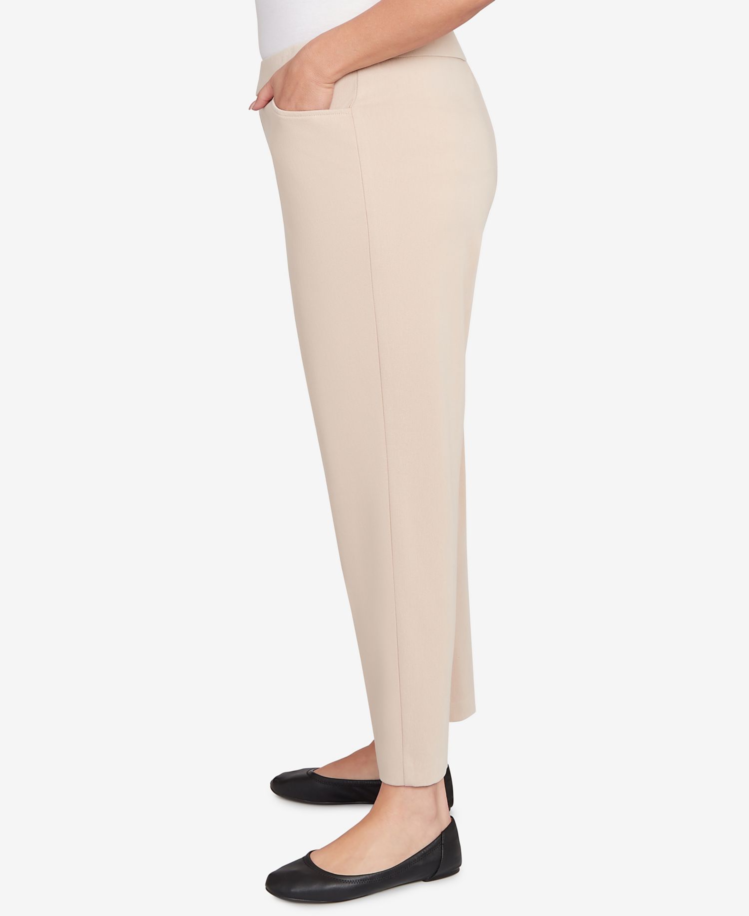 Plus Size Urban Legend Fitted Twill Pull On Short Length Pants