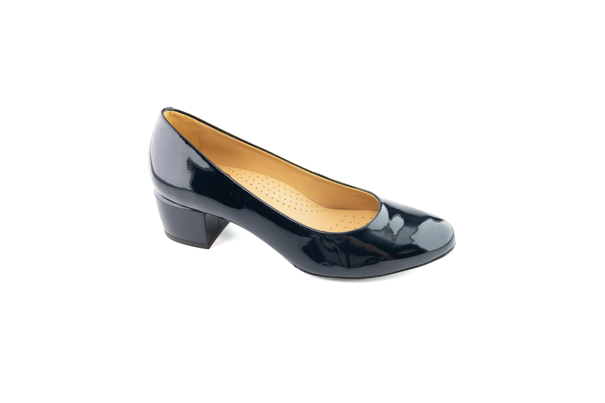 Womens Genuine Leather Broad St 2.0 Pump - Nude soft patent