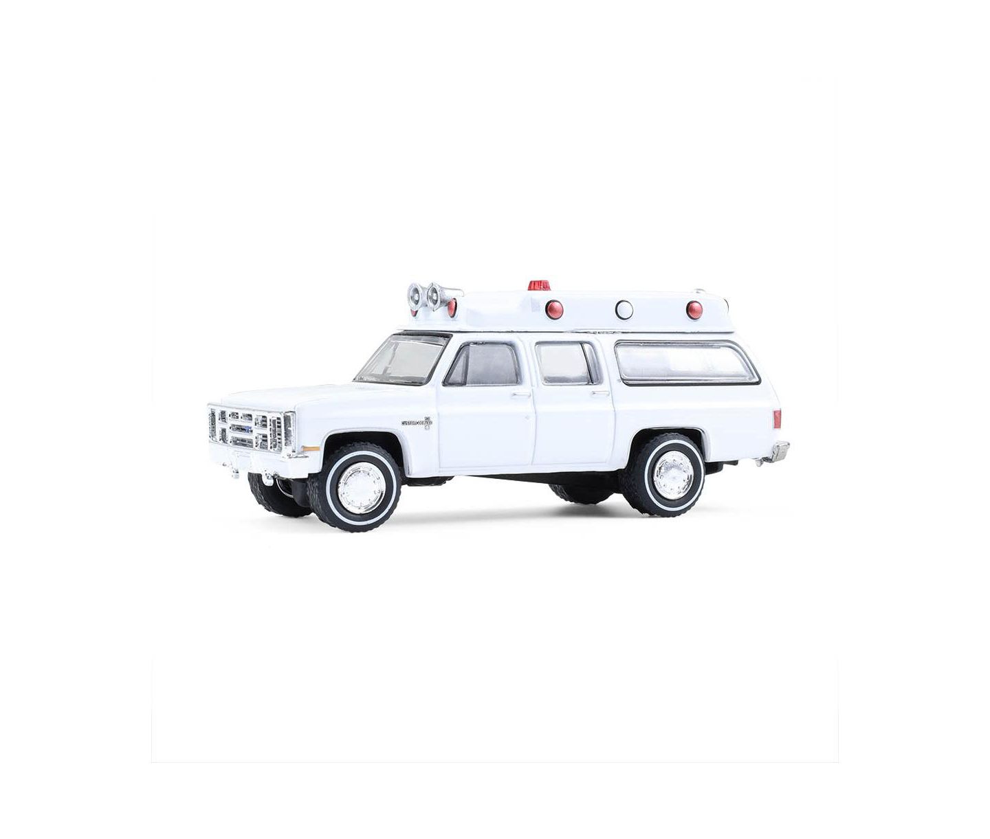 Детская игрушка Greenlight Collectibles 1/64 First Responders 1983 Chevrolet Suburban K20 Custom Deluxe Ambulance Diecast Toy — фото 1