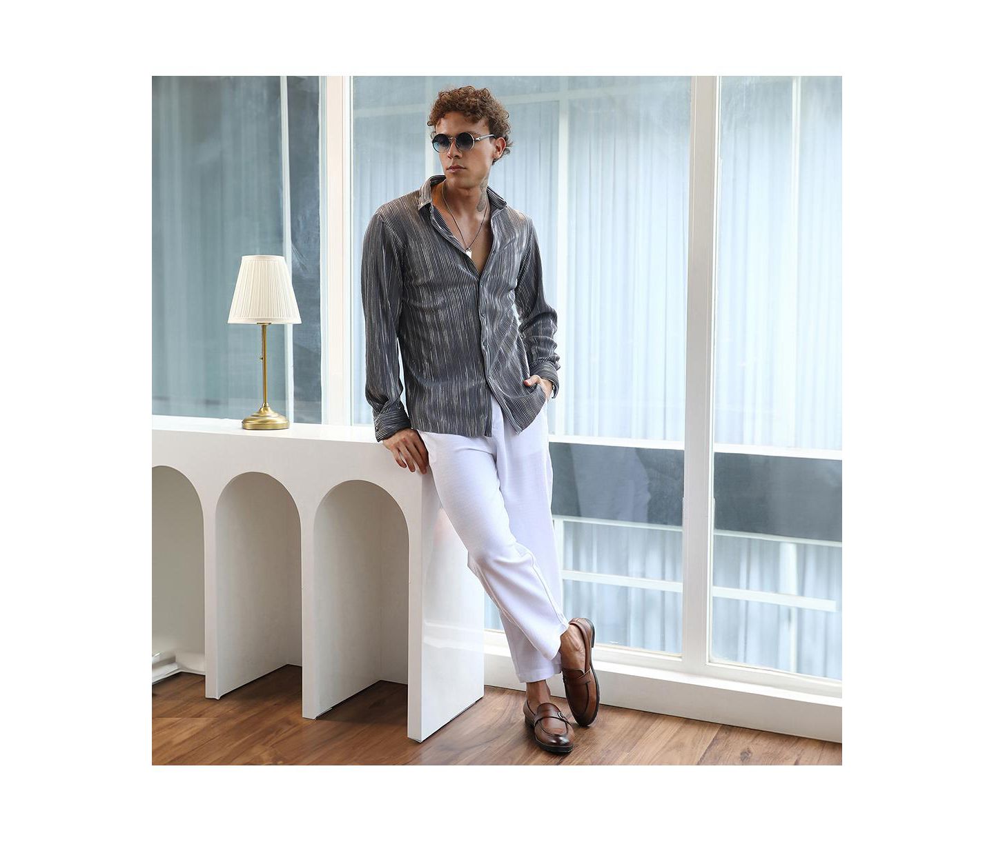 Мужская рубашка Cahoot Campus Sutra Icy Blue & Metallic Silver Pleat-Creased, цвет: Синий — фото 3