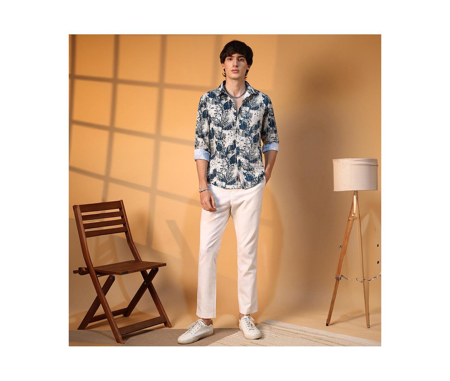 Мужская рубашка Cahoot Campus Sutra Ivory White & Indigo Blue Foliage-Waffle, цвет: Синий — фото 7