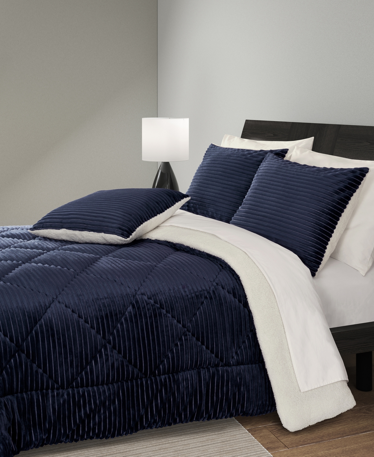 J Queen New York Everett Plush 3-pc. Comforter Set, Full/queen In Blue