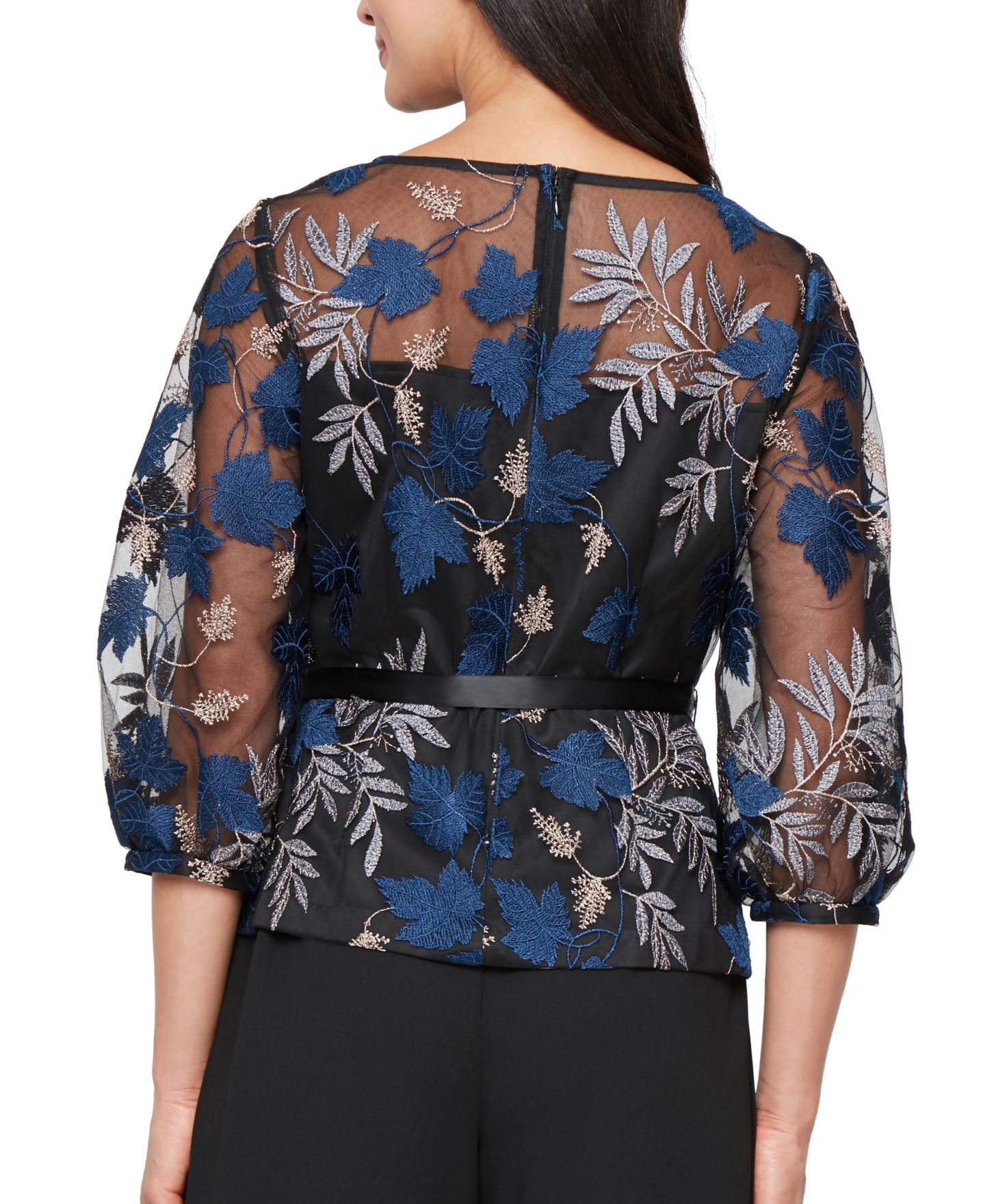 Женская блузка Alex Evenings Petite Embroidered Blouse, цвет: Чёрный королевский синий — фото 2