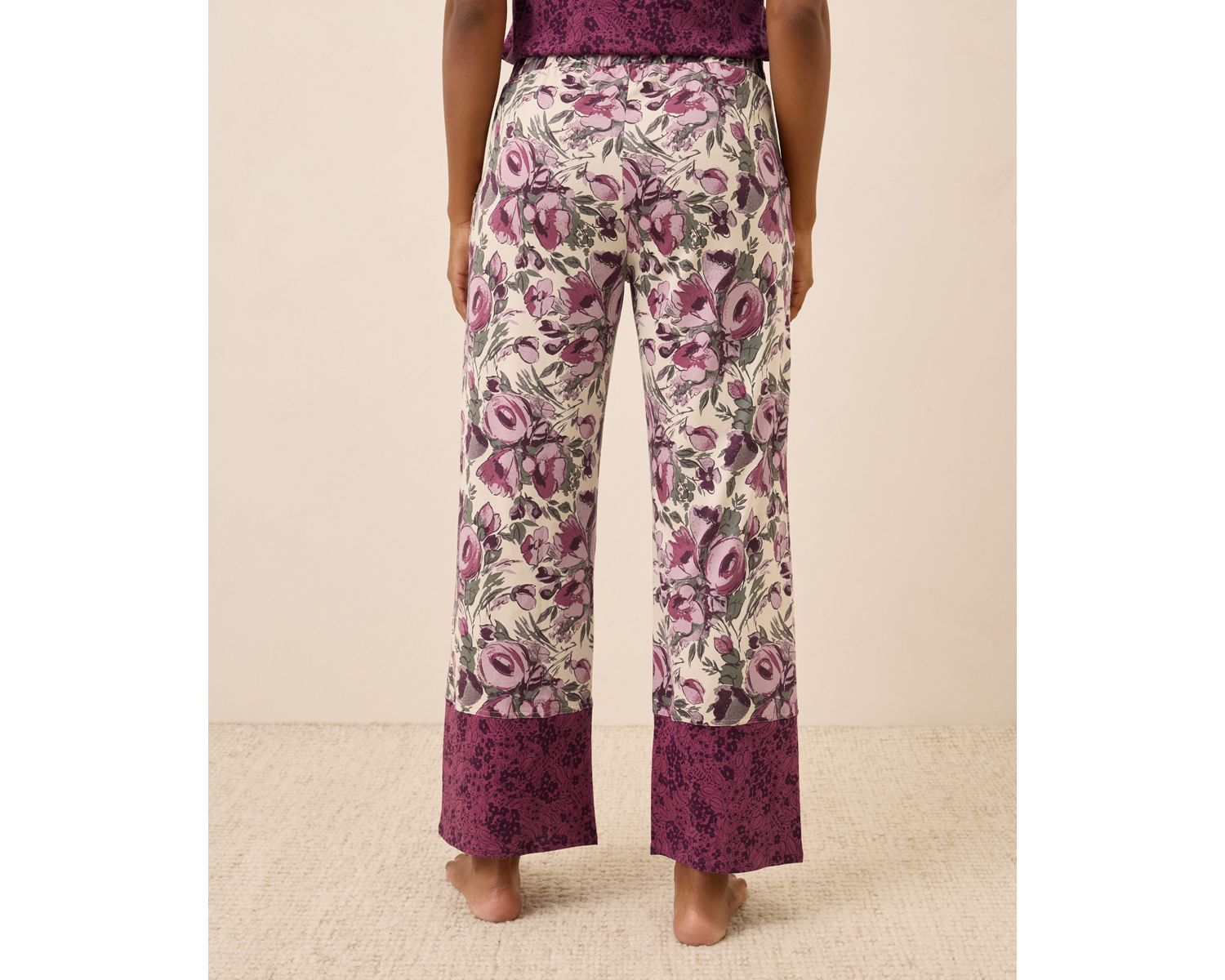 On the Go-To Bootcut Legging
