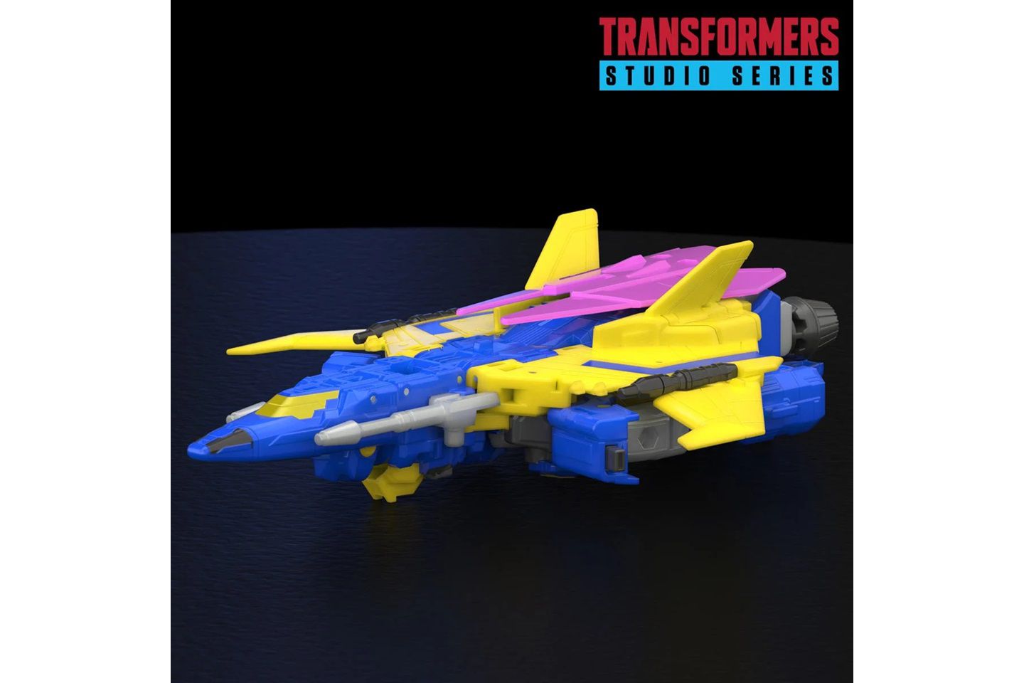 Детская фигурка Transformers Studio Series Sentinel Prime Voyager Class Action Figure, Ages 8+ — фото 2
