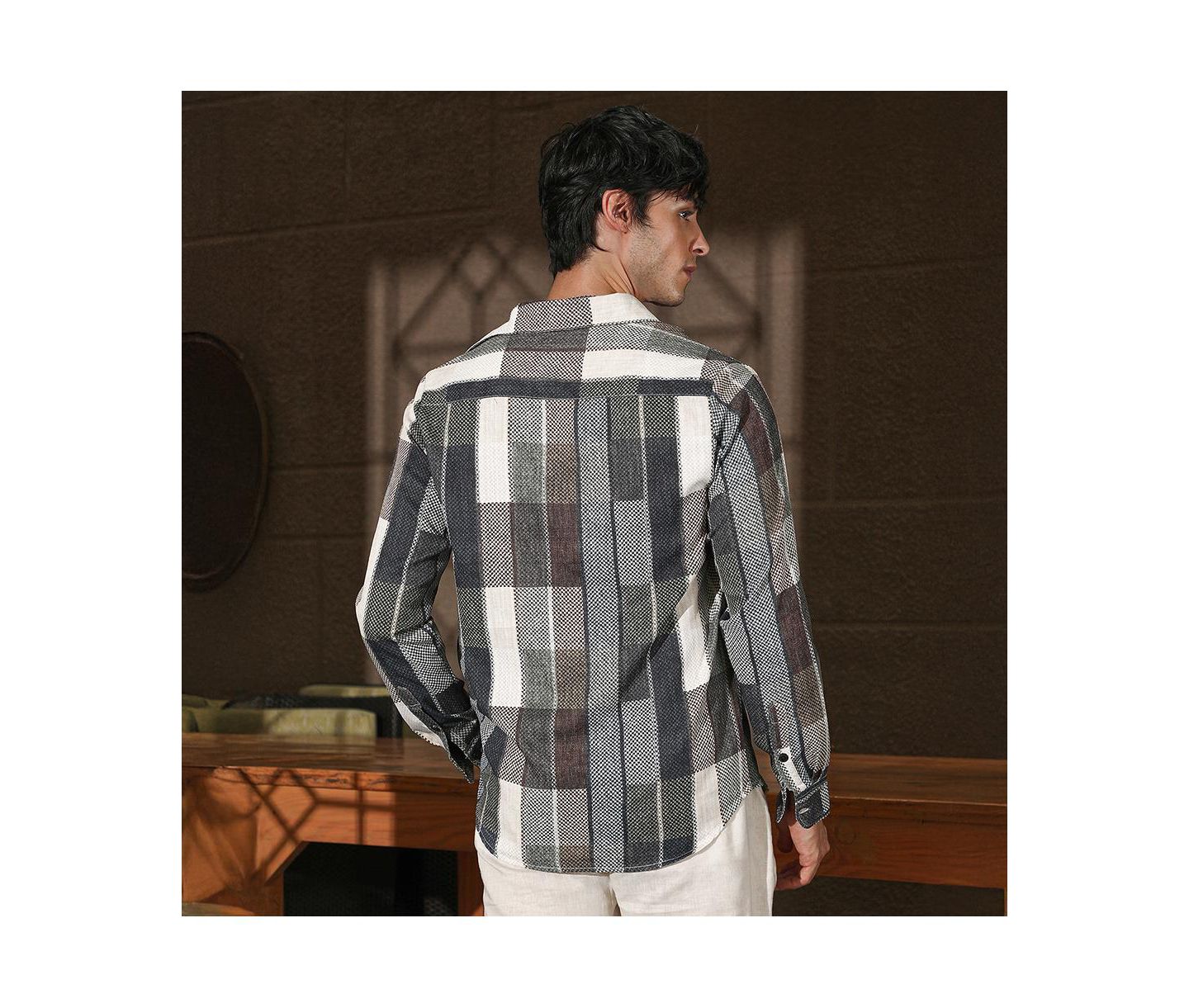 Мужская рубашка Cahoot Campus Sutra Multicolour Woven-Block Oversized, цвет: Серый — фото 6