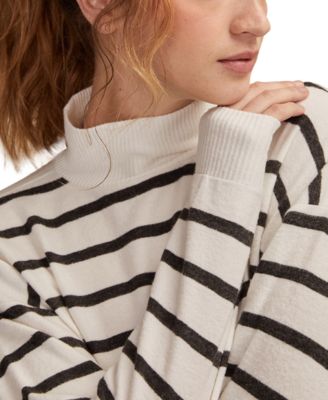 Women's Cloud Mock Neck Top