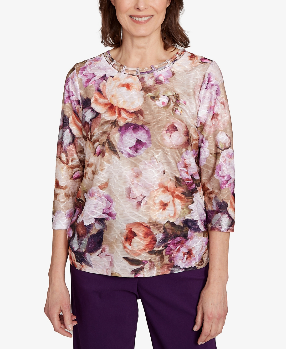 Alfred Dunner Women's Classic Textured Floral Ruched Sides Top - Tan Neutral
