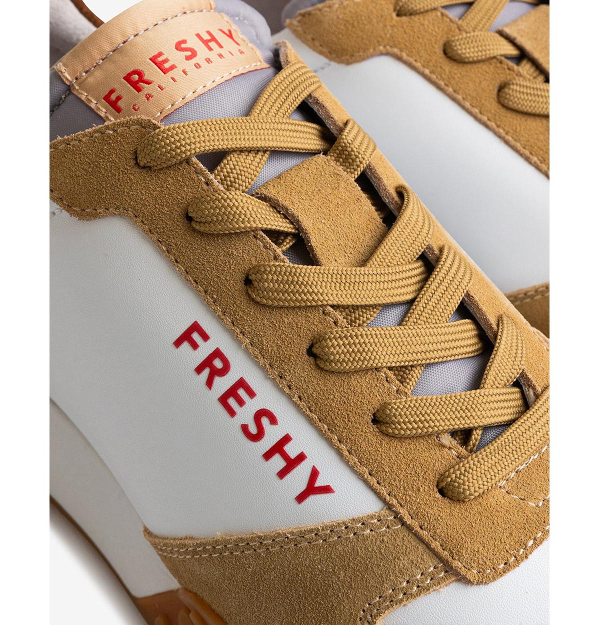 Freshy World Men's Smoove Trainer Core Sneaker