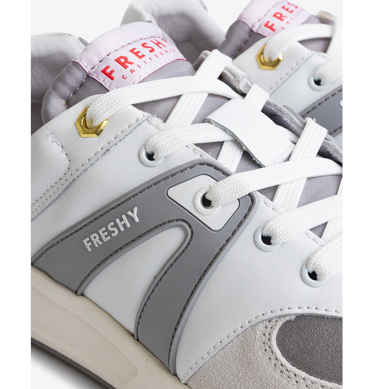 Freshy Women's Supafly Lites Sneaker