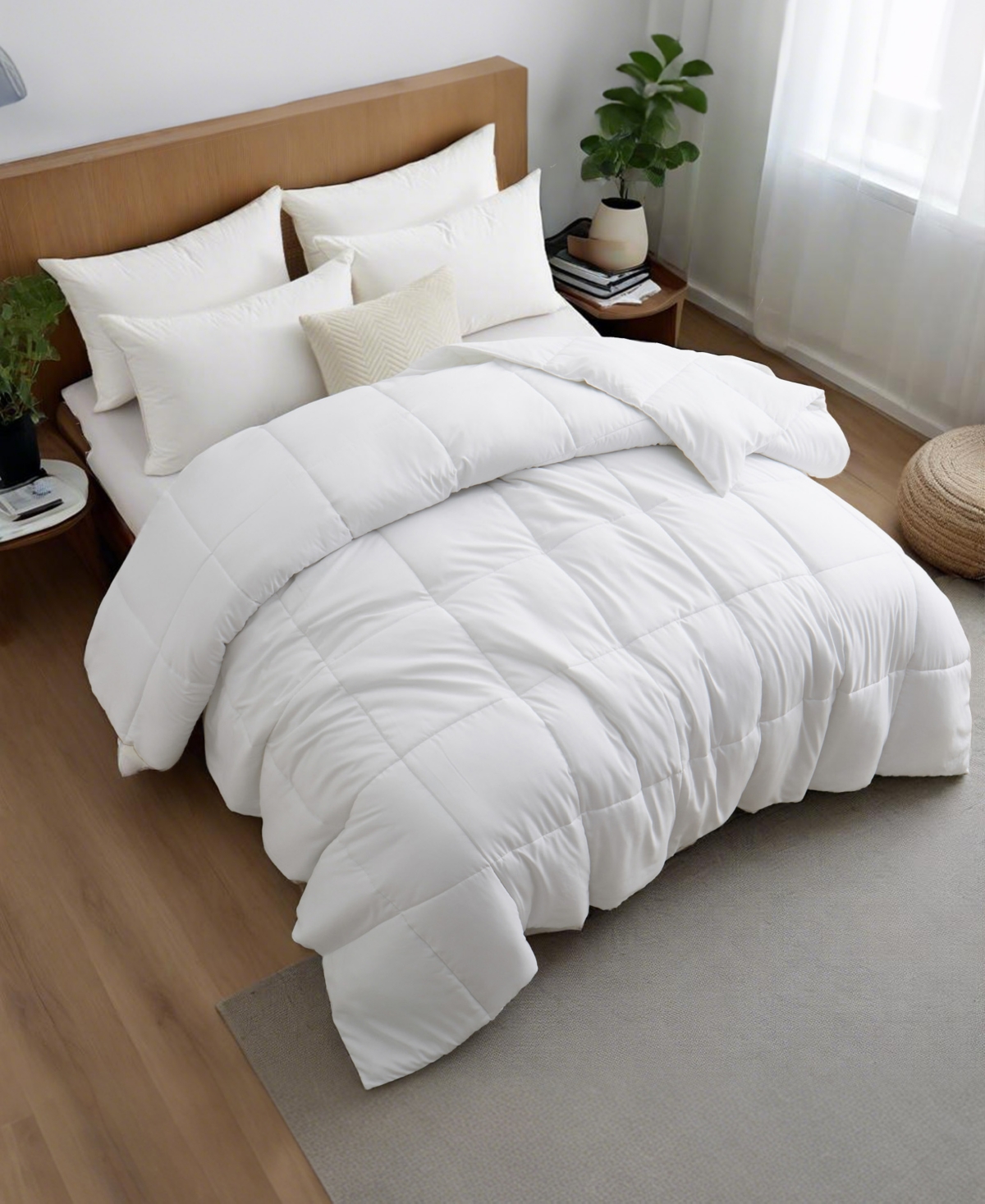 Unikome Lightweight Down Alternative Comforter