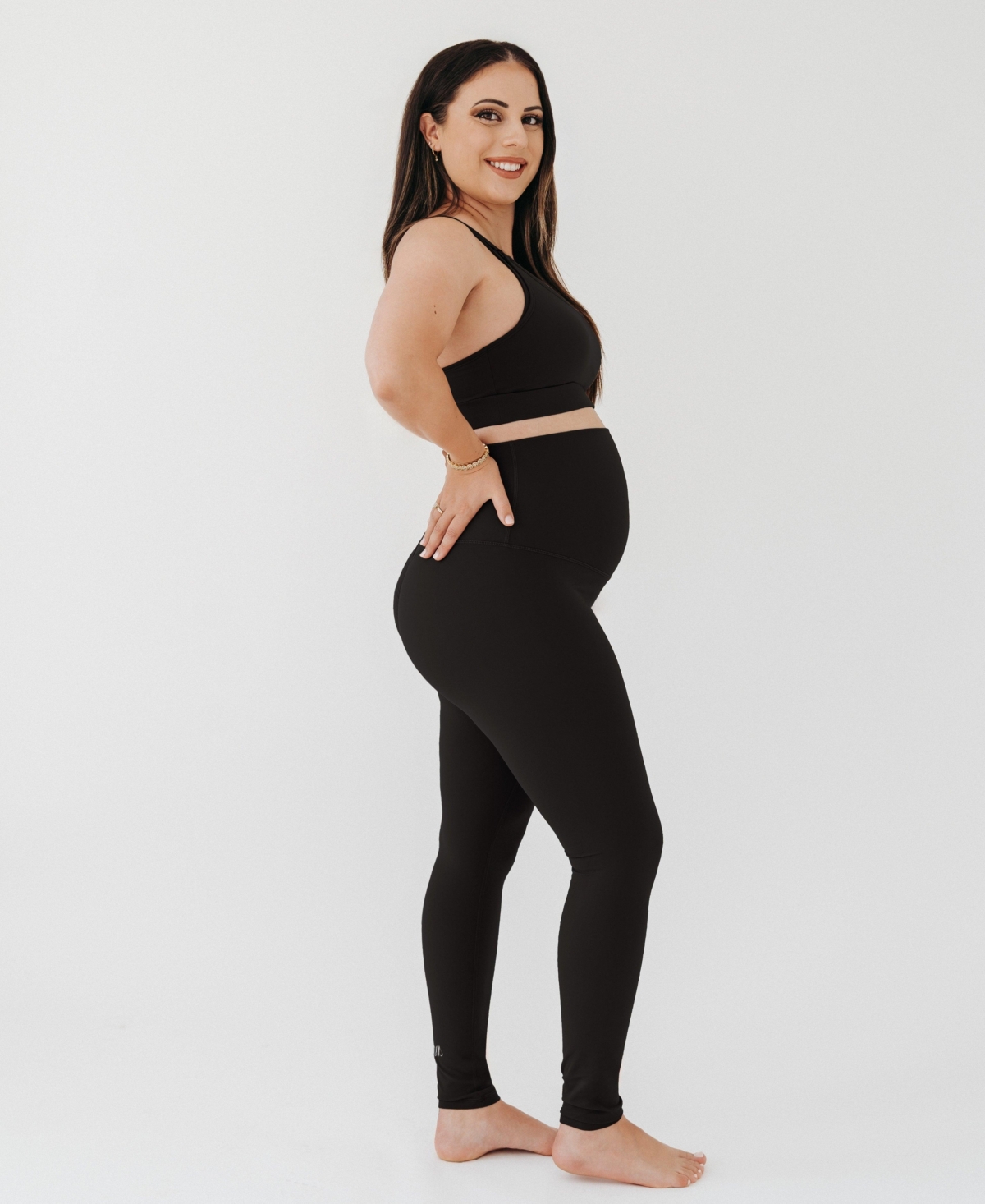 Axk Women's Athletic Maternity Legging with Scrunched Butt Design and Supportive Belly Band