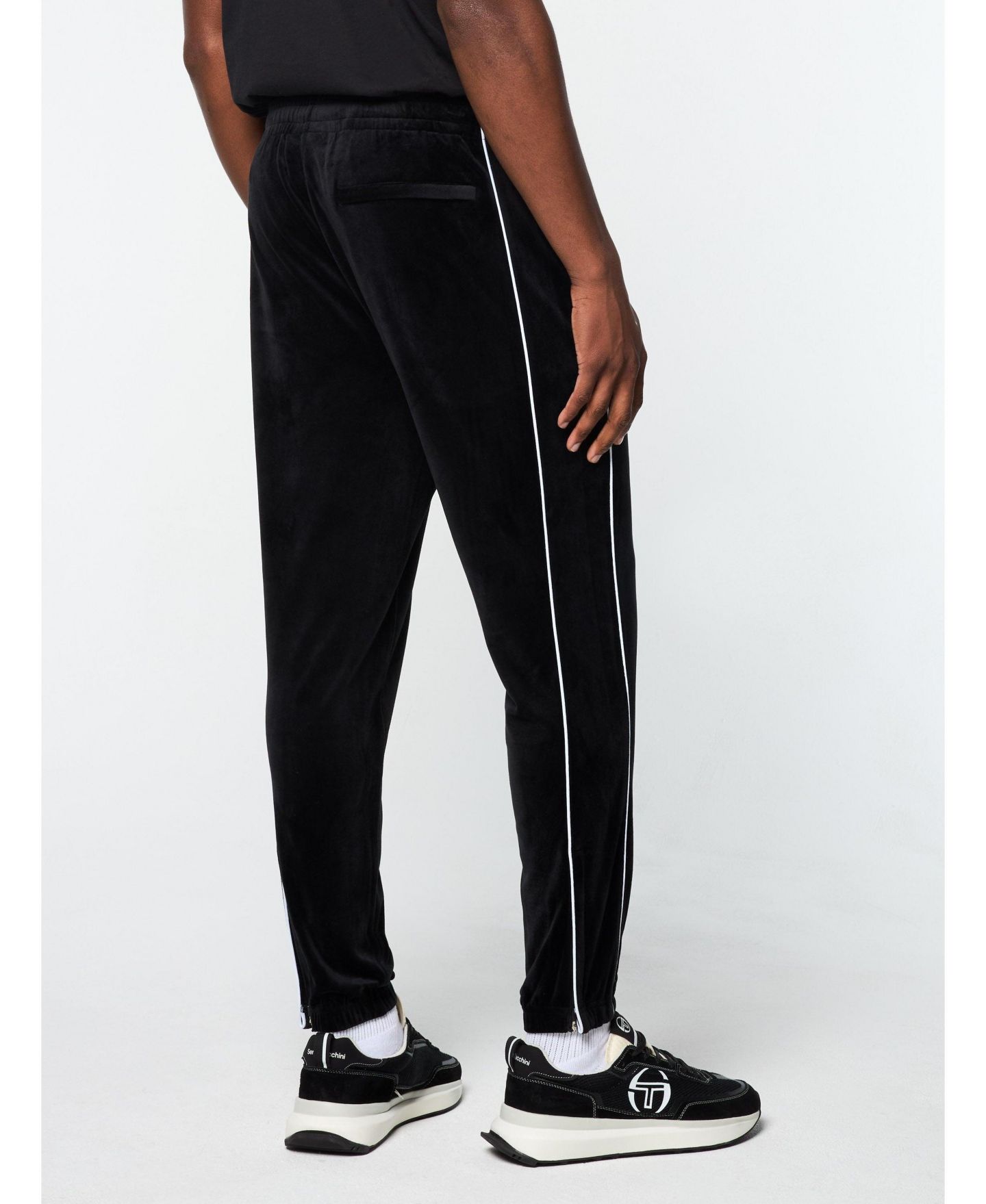 Мужские брюки Sergio Tacchini Big & Tall Lioni Velour Track Pant, цвет: Чёрный — фото 4