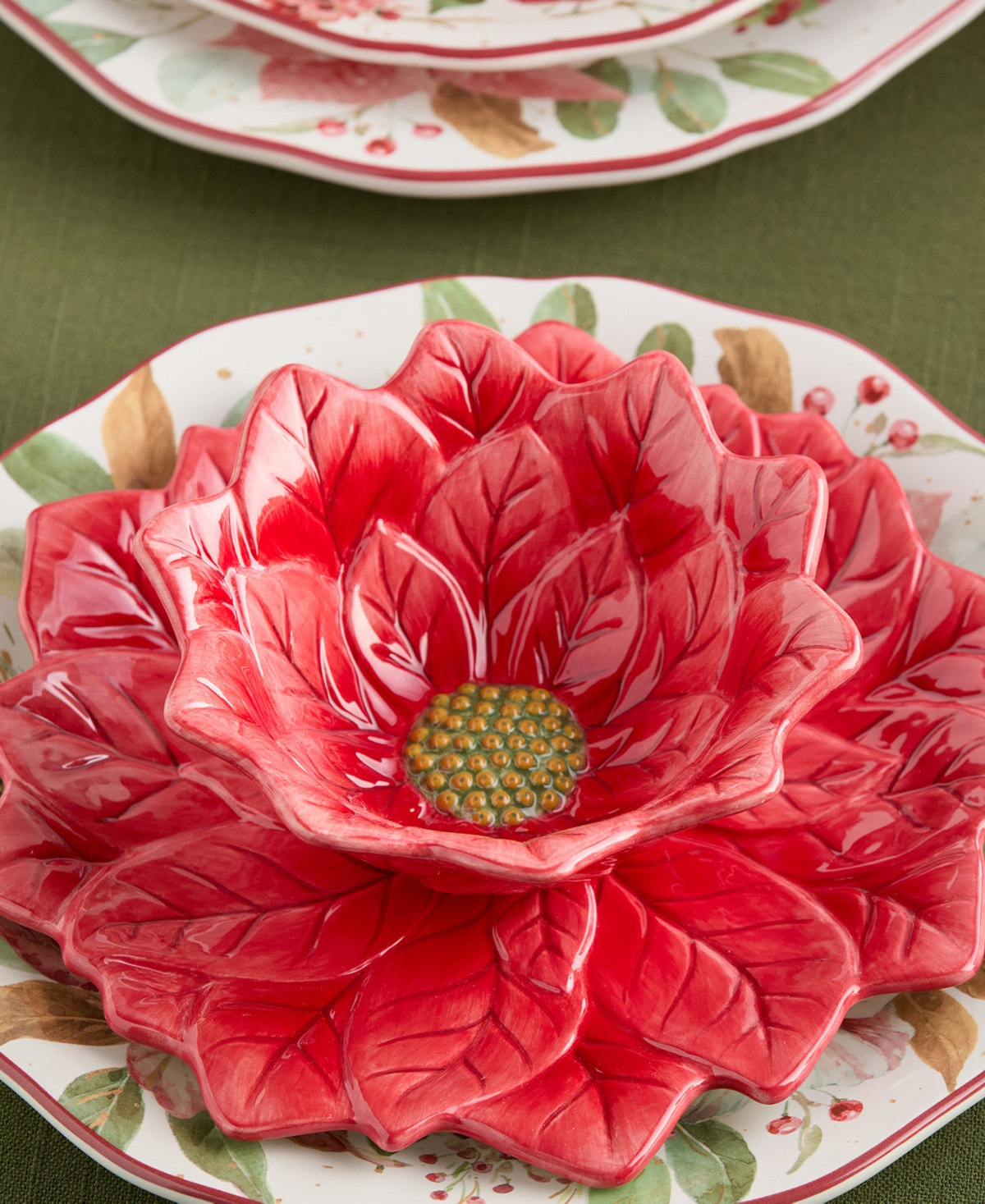Certified International Set Of 4 Winter Blooms 3d Poinsettia Dessert Plates In Red