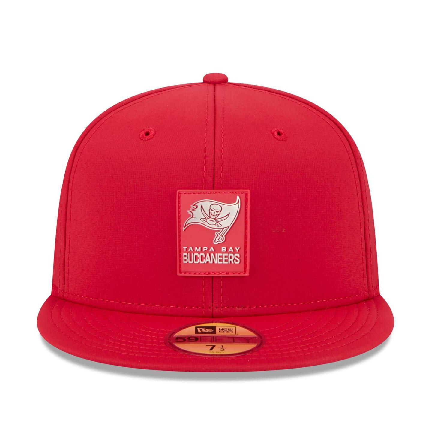 Мужская кепка New Era Red Tampa Bay Buccaneers 2025 Sideline 59FIFTY Fitted Hat — фото 5