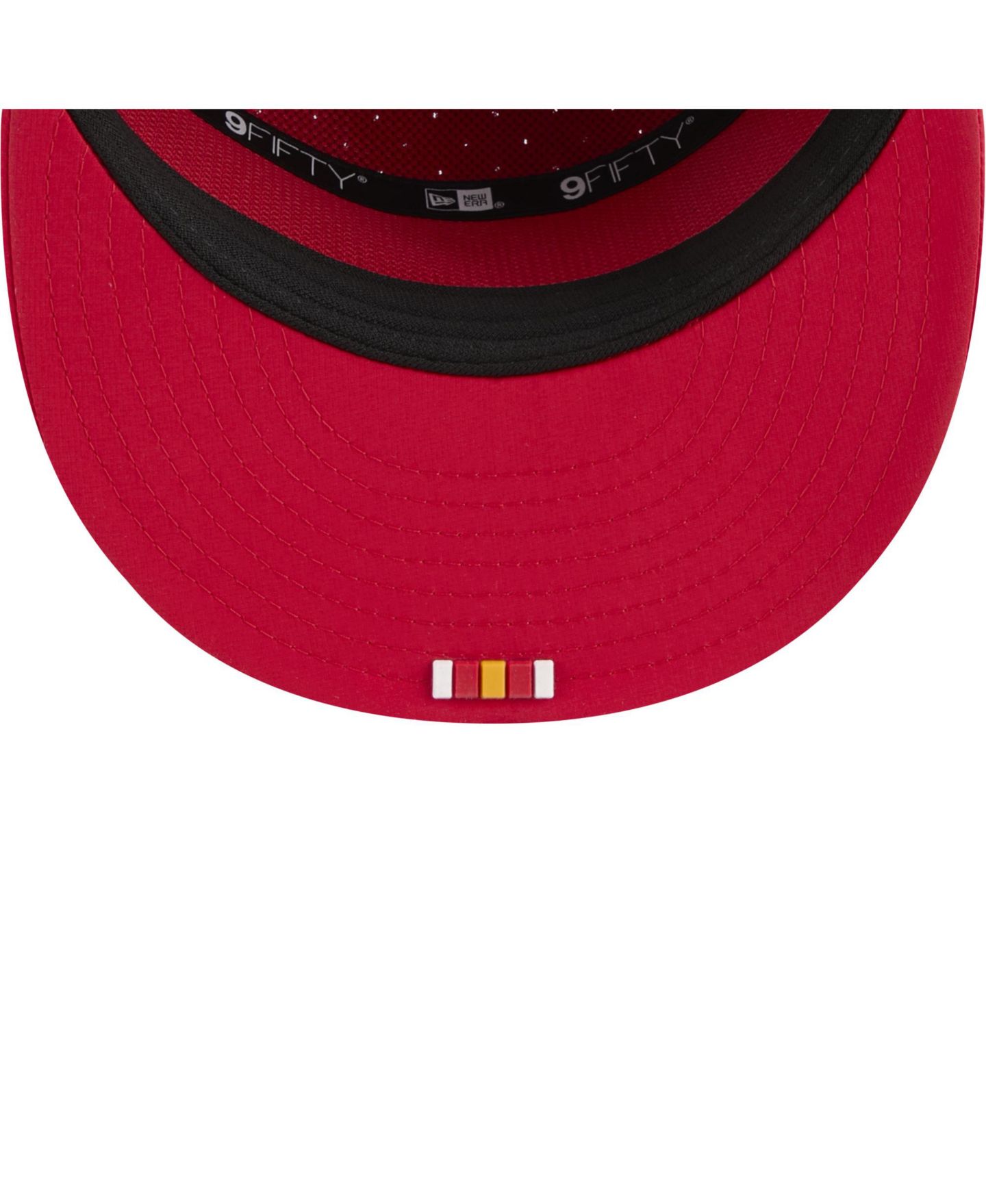 Мужская кепка New Era Red Kansas City Chiefs 2025 Sideline Split Panel 9FIFTY Snapback Hat — фото 3