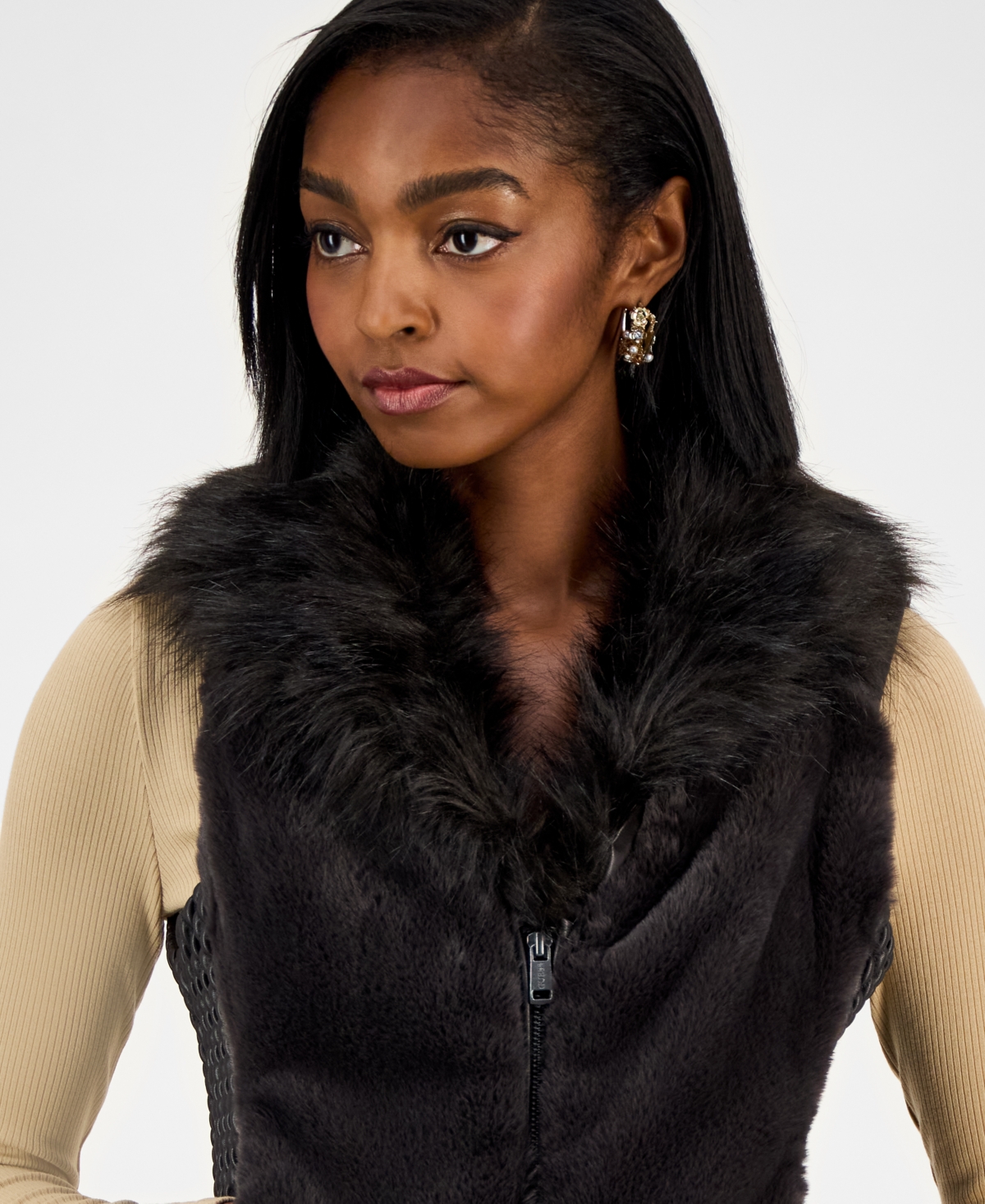 Guess Women's Amari Sleeveless Faux Fur Vest