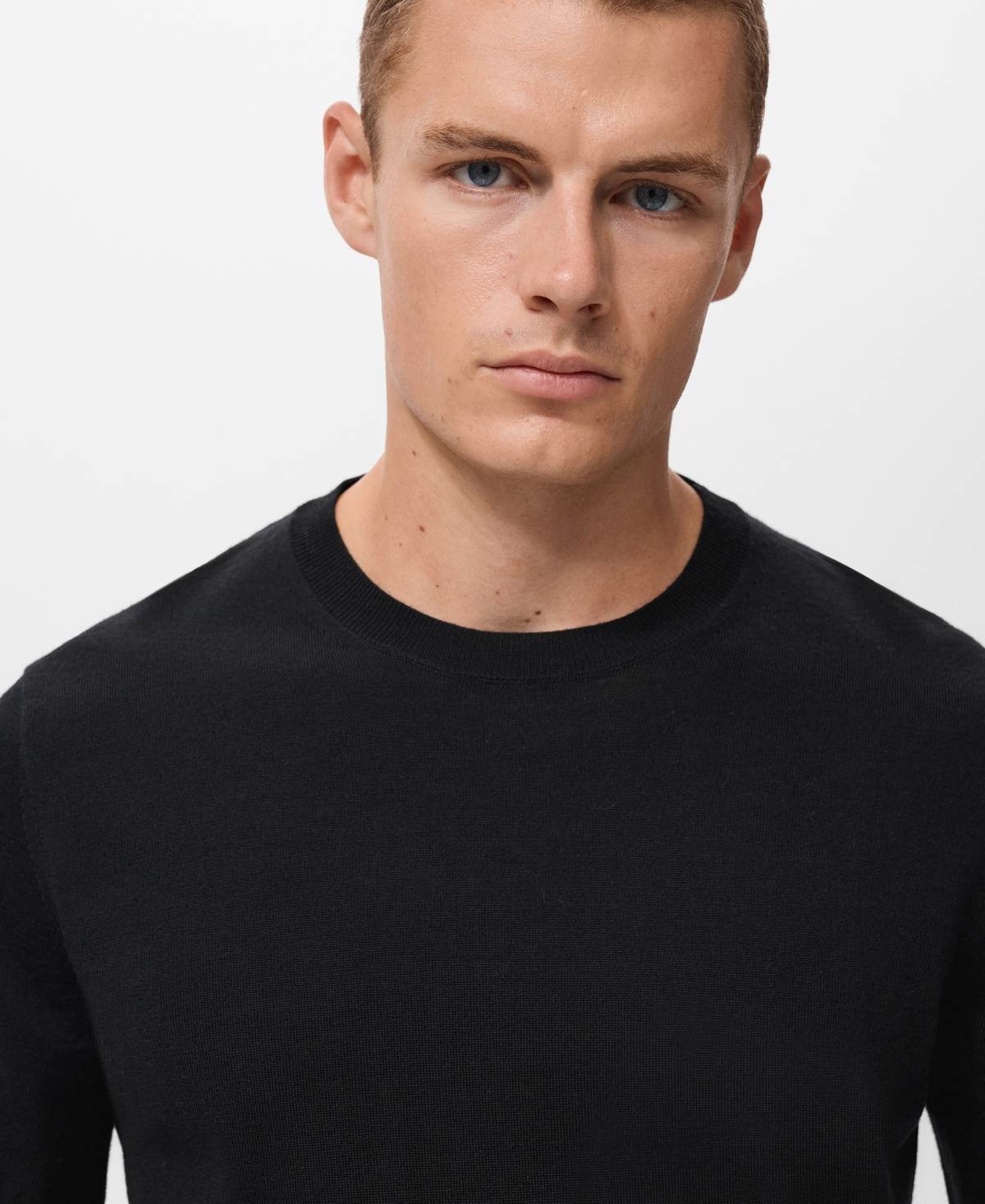Mango Perkins Wool Quarter Zip Sweater In Black