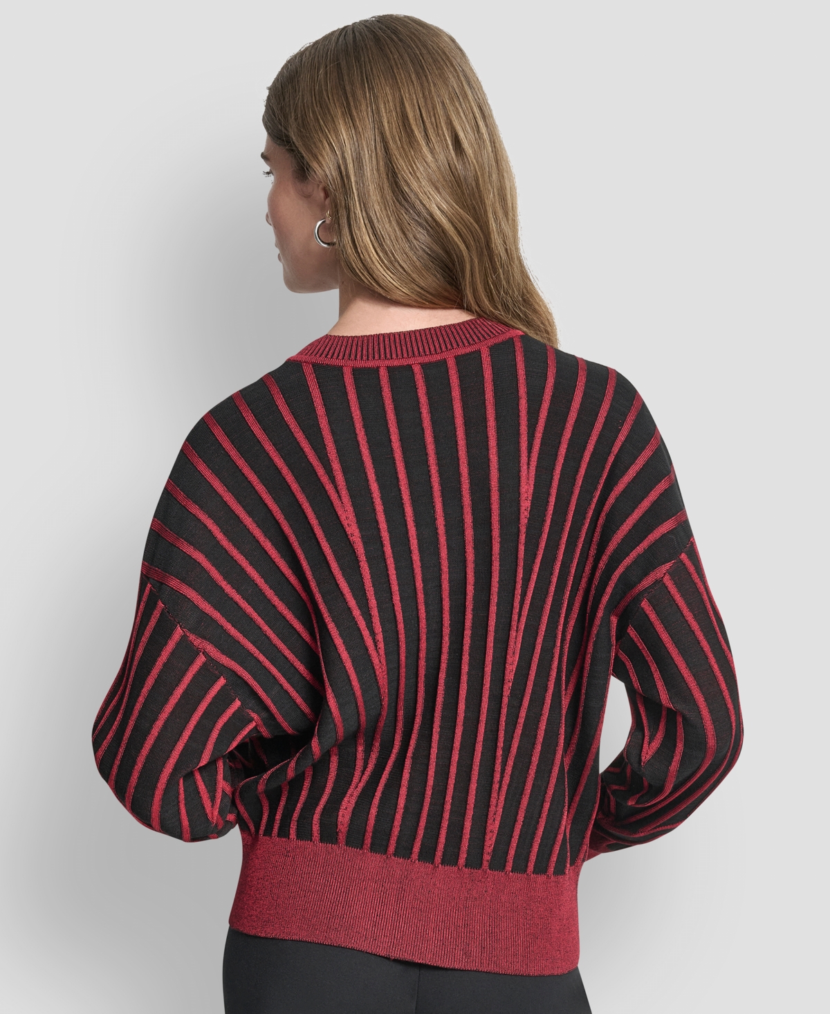 Dkny Women's Long Sleeve V-Neck Sweater