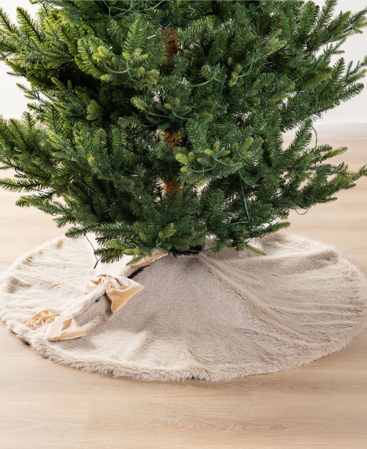 Glitzhome 48" Reversible Korean Fleece Christmas Tree Skirt In Multi