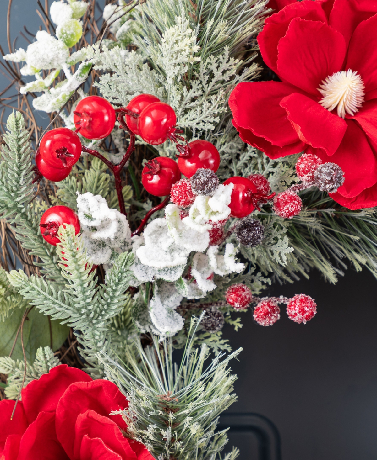 Glitzhome Christmas Mangnolia Berry Wreath and Matched Garlands, Set of 3