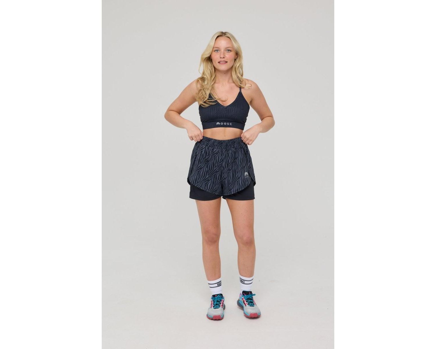 Women's Medium Support Infinite Sports Bra - Black Tiger