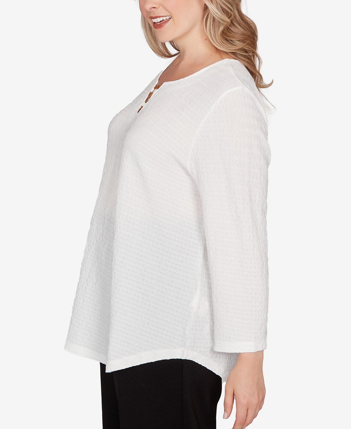 Hearts Of Palm Plus Size Novelty Crinkle 3/4 Sleeve Top In White
