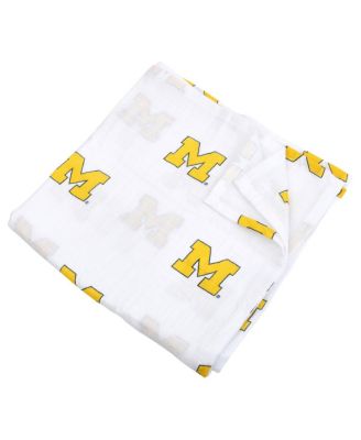 Three Little Anchors - Baby Boys and Girls Michigan Wolverines 47'' x 47'' Muslin Swaddle Blanket