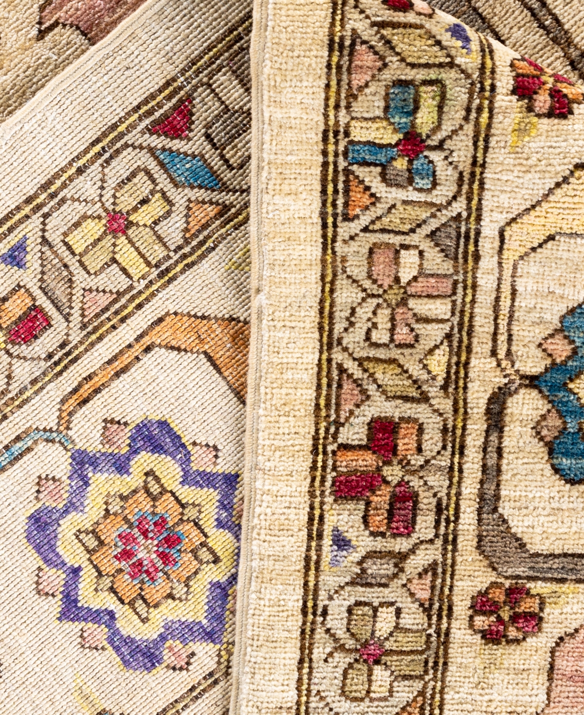 Adorn Hand Woven Rugs Serapi M0103-72 9'11"x13'11" Area Rug In White