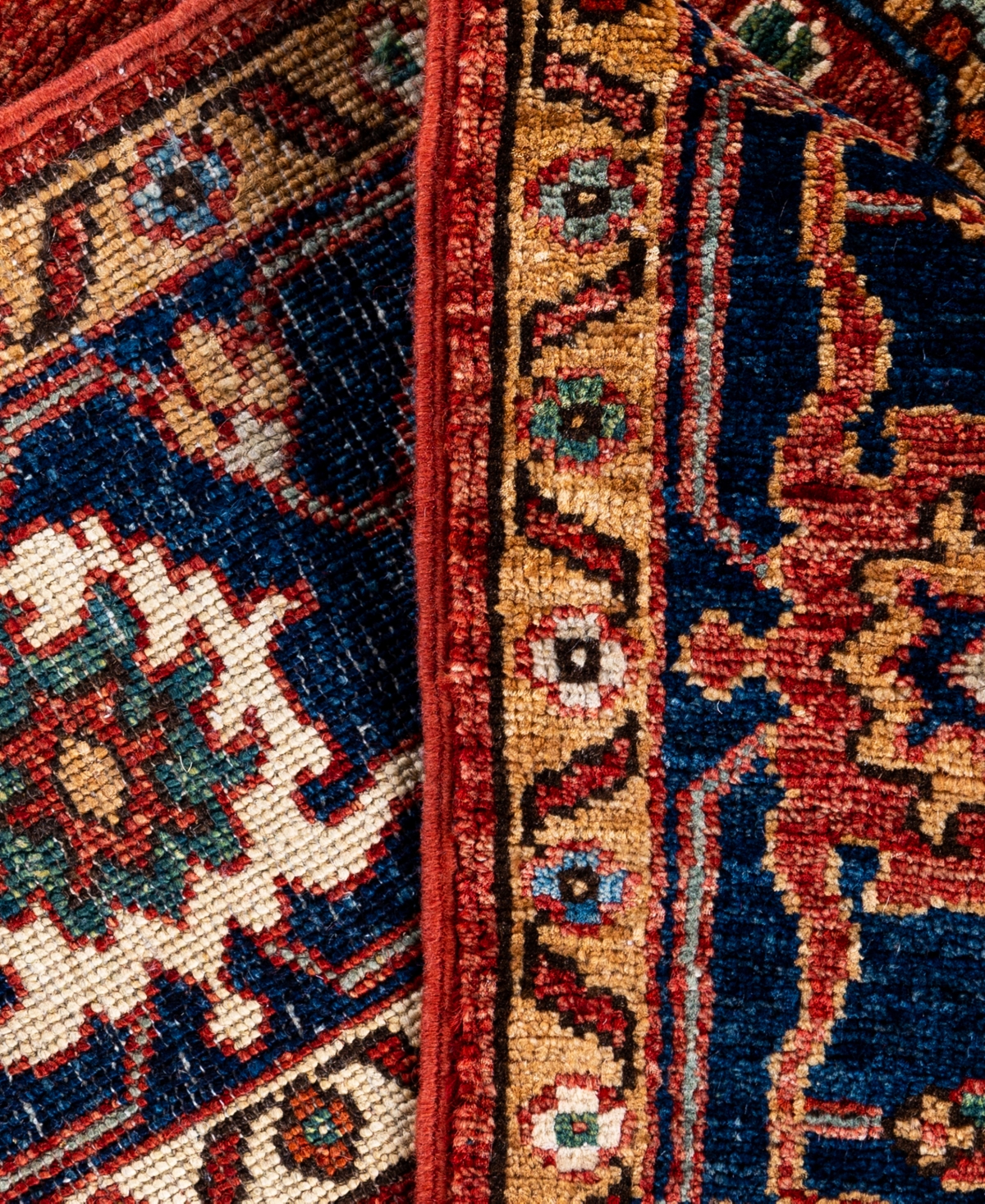 Adorn Hand Woven Rugs Serapi M0103-318 4'3"x5'11" Area Rug In Red